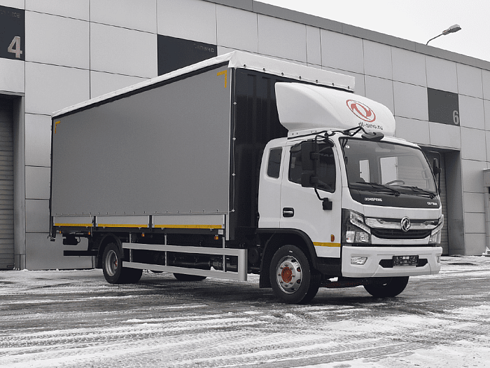 Бортовой тентованный фургон с шторой C120L